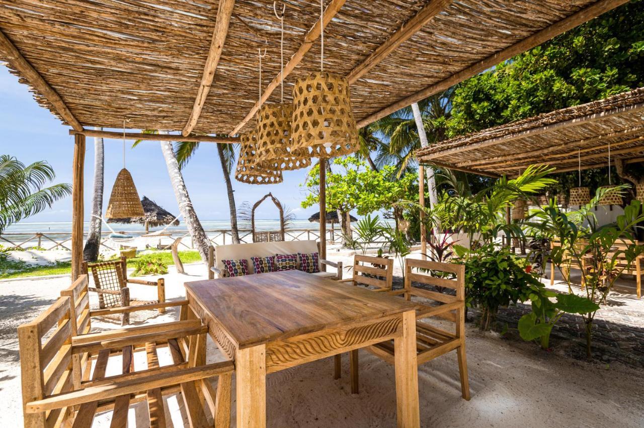 Kima Serviced Beach House & Suites ブウェワウ エクステリア 写真