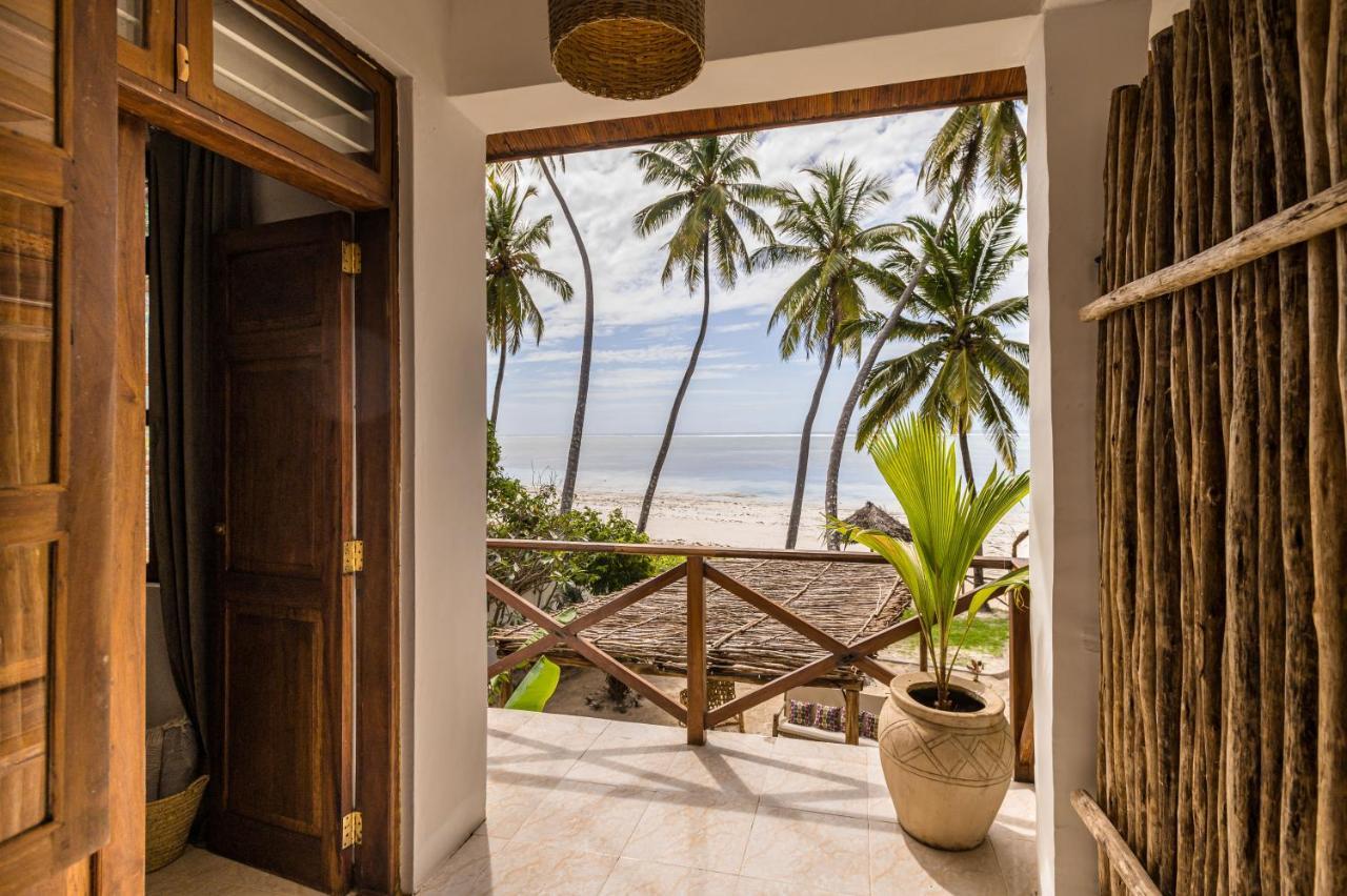 Kima Serviced Beach House & Suites ブウェワウ エクステリア 写真