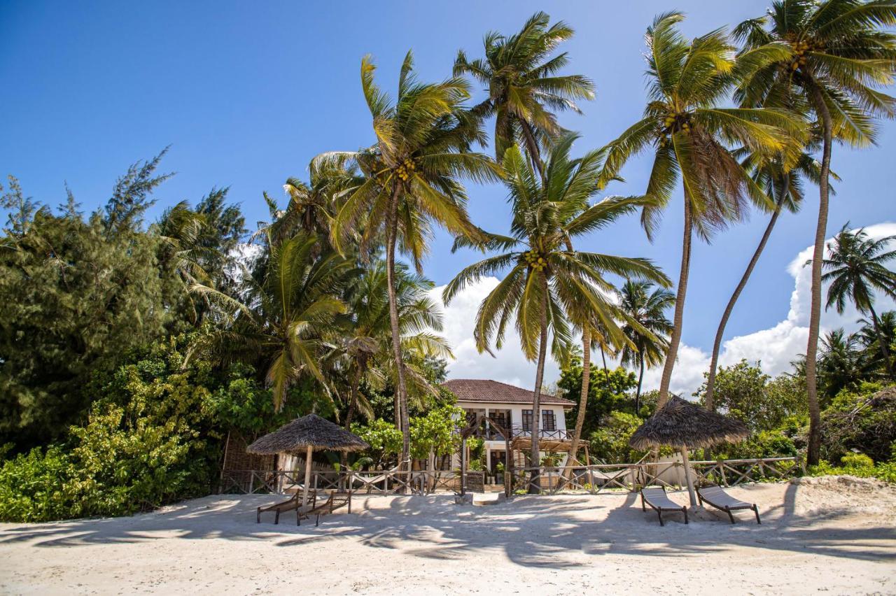 Kima Serviced Beach House & Suites ブウェワウ エクステリア 写真