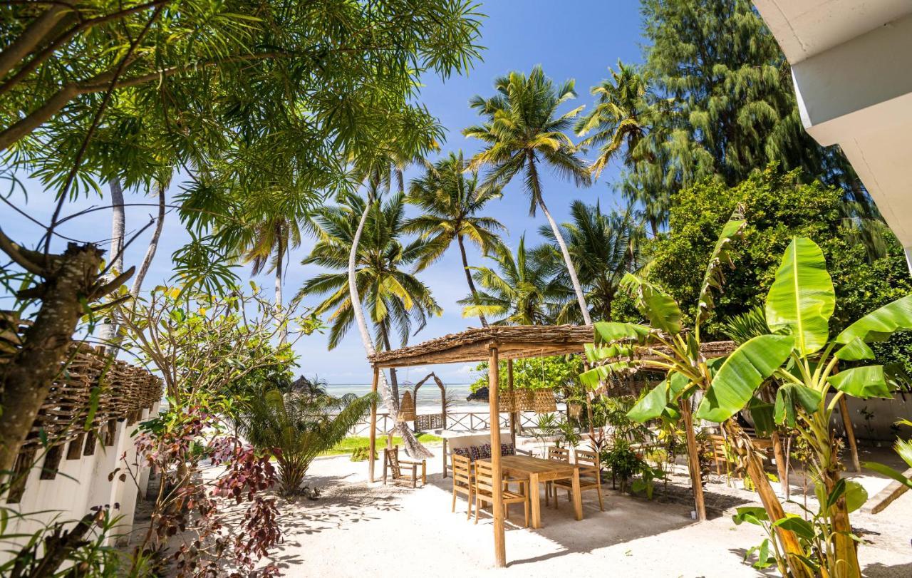 Kima Serviced Beach House & Suites ブウェワウ エクステリア 写真