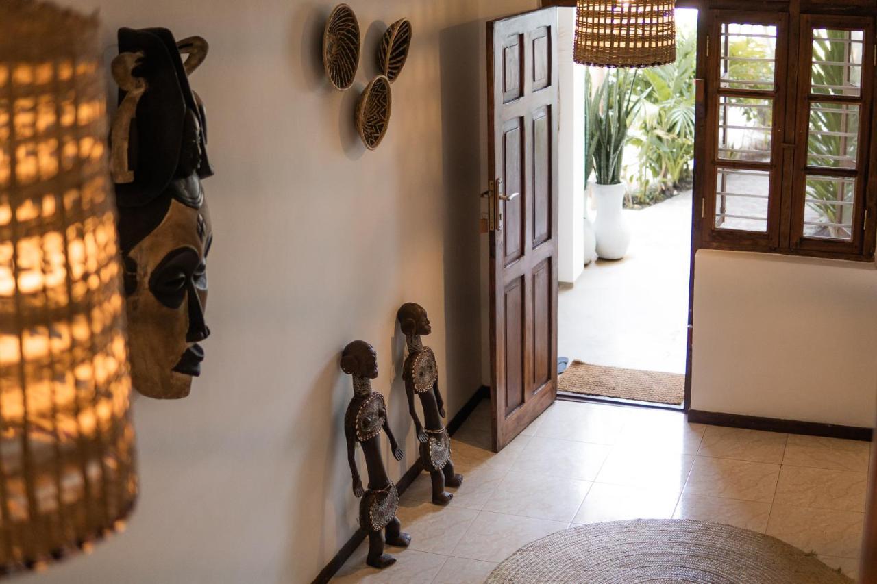 Kima Serviced Beach House & Suites ブウェワウ エクステリア 写真