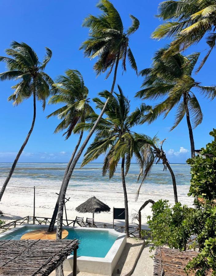 Kima Serviced Beach House & Suites ブウェワウ エクステリア 写真