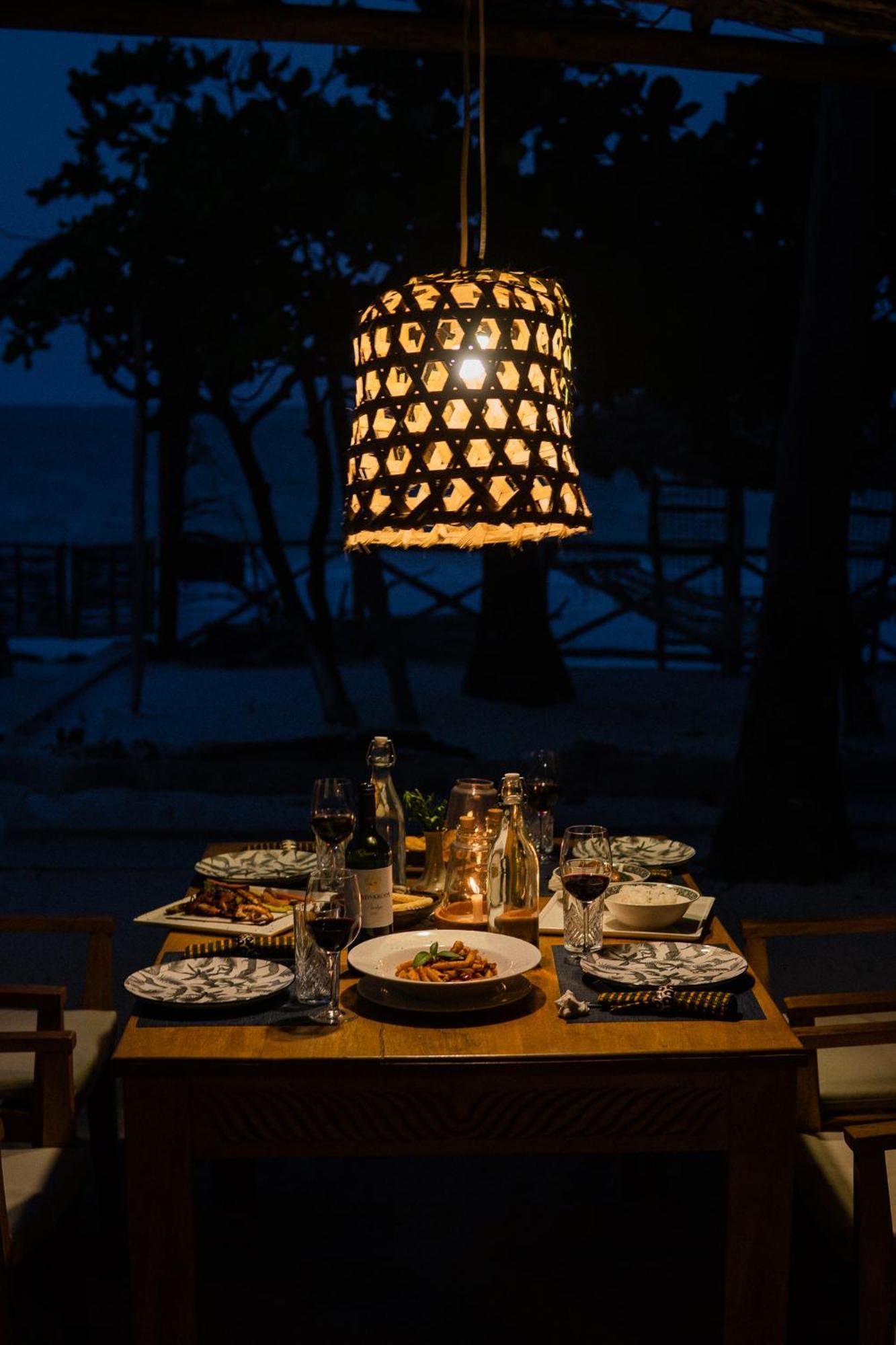 Kima Serviced Beach House & Suites ブウェワウ エクステリア 写真