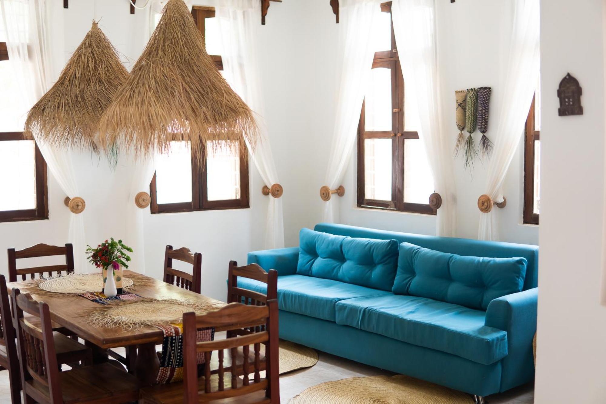 Kima Serviced Beach House & Suites ブウェワウ エクステリア 写真