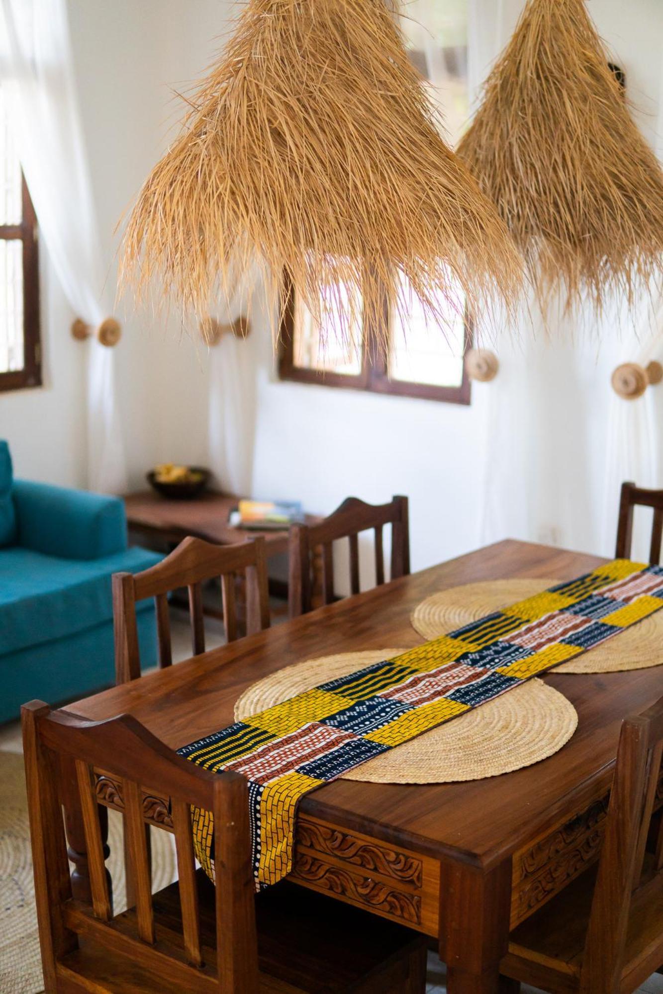 Kima Serviced Beach House & Suites ブウェワウ エクステリア 写真